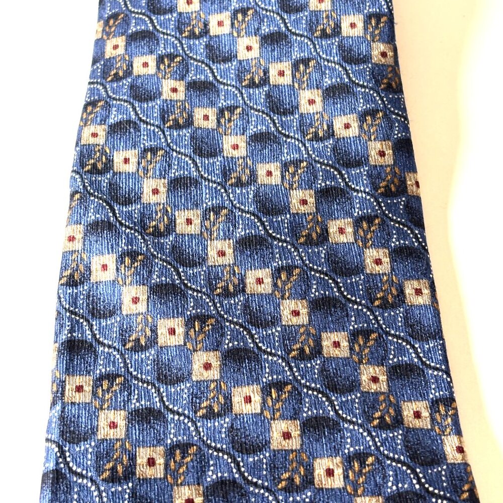 Vintage Christian Dior Silk Tie | Blue Patterned Designer Necktie - Picture 7 of 7